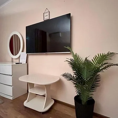 1 Поверх Ж К Паркові Озера Метро Дарниця Apartment Kyiv Exterior photo