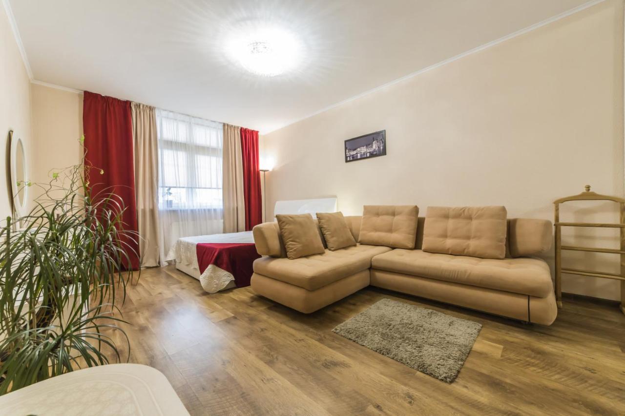 Apartment 1 поверх ж к паркові озера метро дарниця *