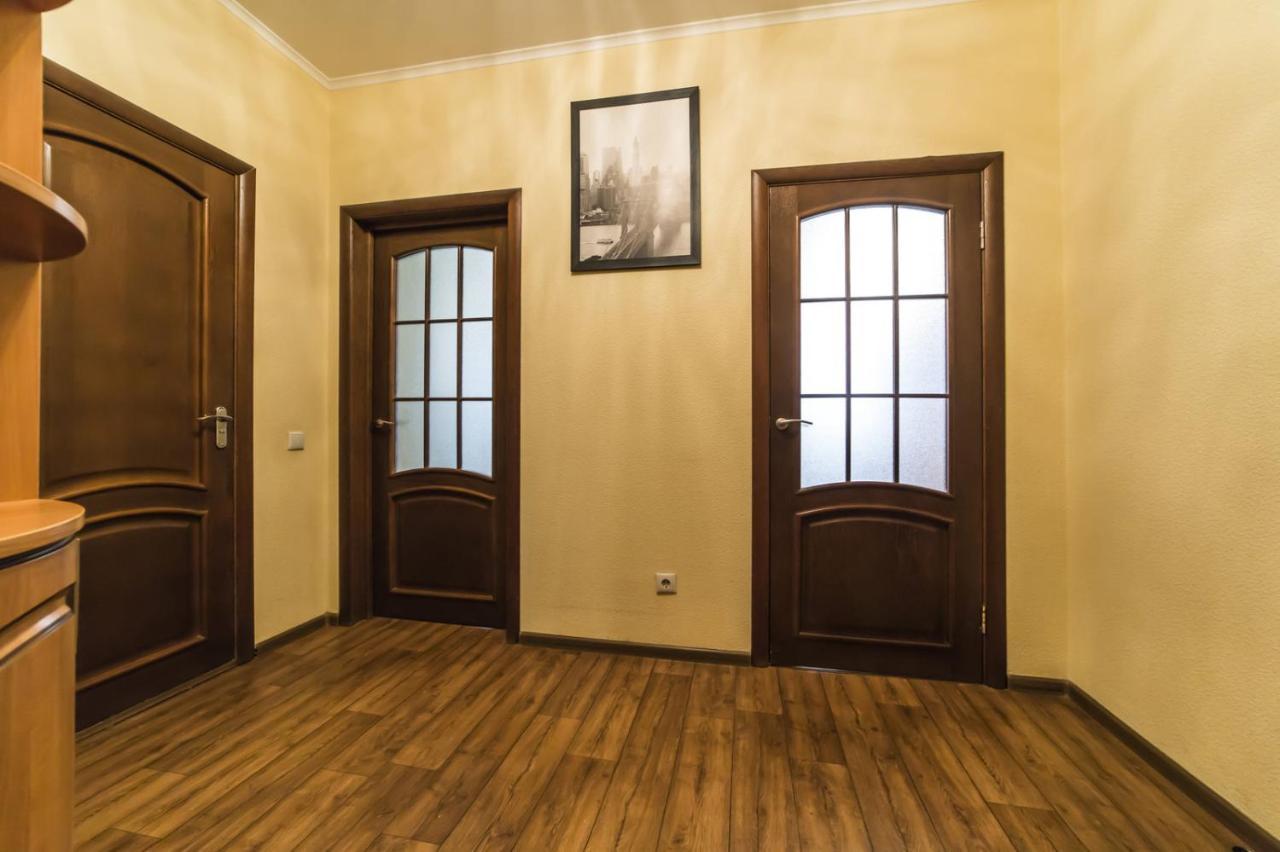 1 поверх ж к паркові озера метро дарниця Apartment *